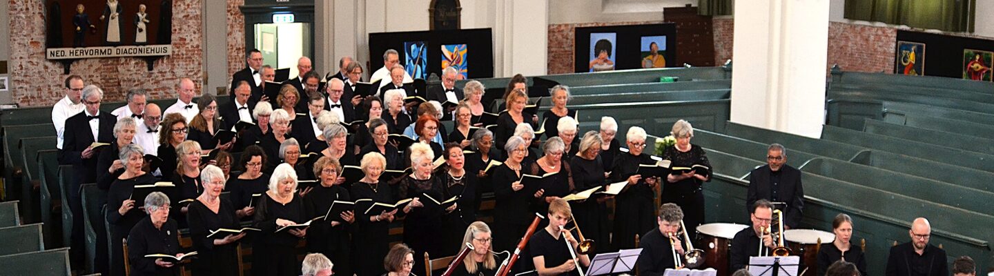 Koor GOOK en orkest 6-6-26.JPG